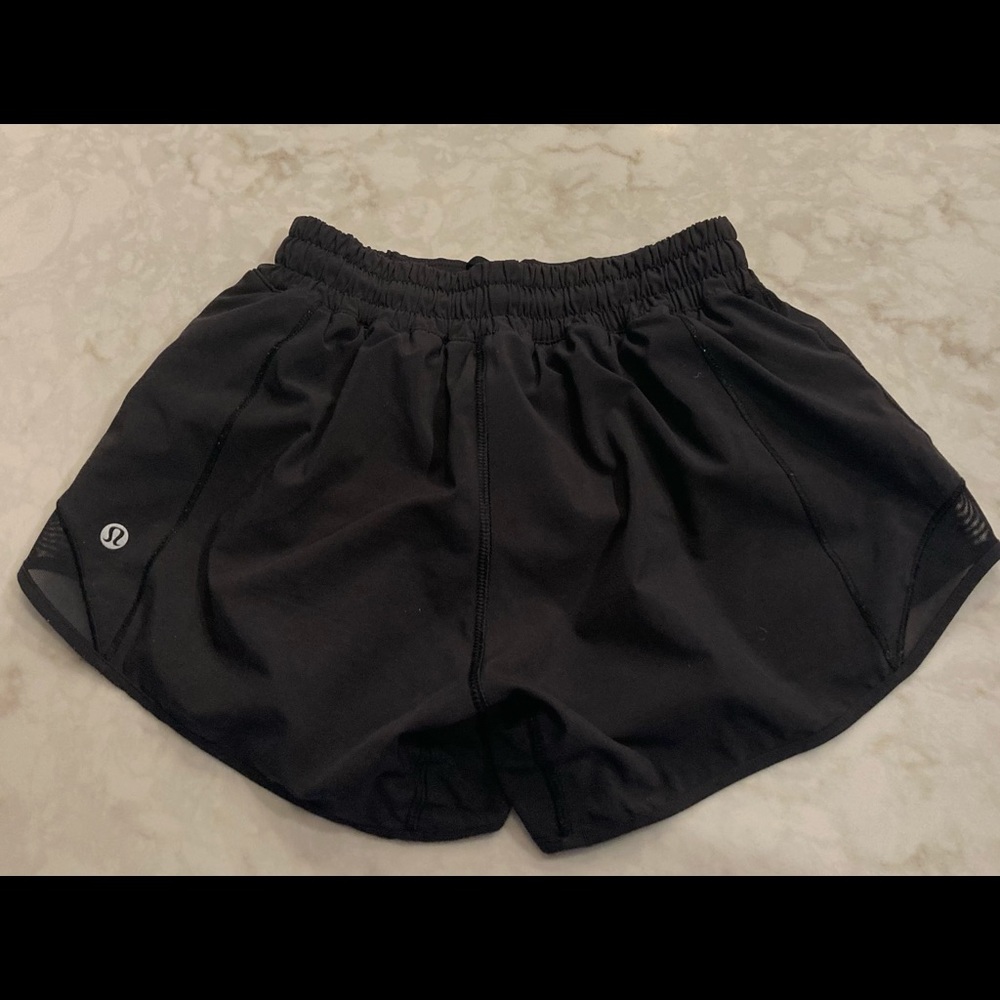 Lululemon Hotty Hot shorts size 2